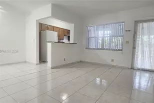 141 NE 10th Ave, Hallandale Beach, FL 33009 - Photo 10