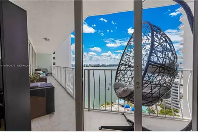 7601 E Treasure Dr #1924, North Bay Village, FL 33141 - Photo 2