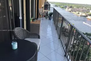 290 174th St, Sunny Isles Beach, FL 33160 - Photo 2