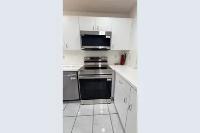 511 NW 82nd Ave #409, Miami, FL 33126 - Photo 8