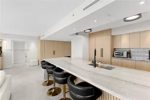 1800 Sunset Harbour Dr, Miami Beach, FL 33139 - Photo 12