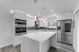 14210 SW 94th Cir Ln, Miami, FL 33186 - Photo 10