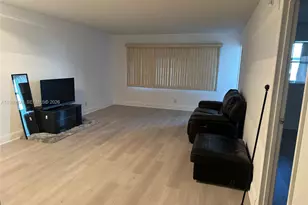 410 SE 2nd St, Hallandale Beach, FL 33009 - Photo 1