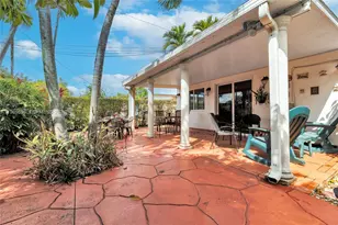 5660 W 13th Ct, Hialeah, FL 33012 - Photo 30