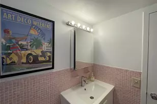 221 Meridian Ave, Miami Beach, FL 33139 - Photo 16