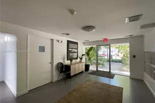 221 Meridian Ave, Miami Beach, FL 33139 - Photo 20
