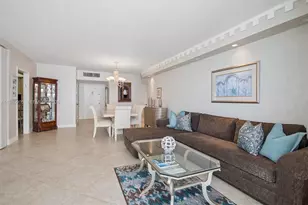 5001 Collins Ave, Miami Beach, FL 33140 - Photo 12