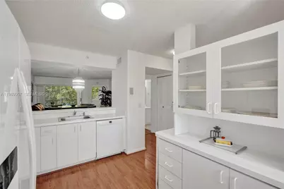 9511 Weldon Cir #G306, Tamarac, FL 33321 - Photo 6