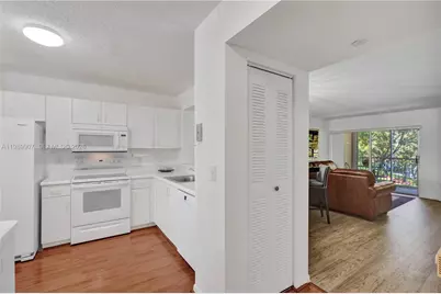9511 Weldon Cir #G306, Tamarac, FL 33321 - Photo 6