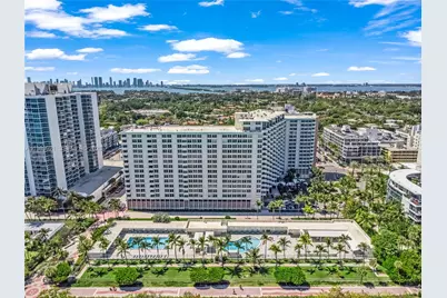 2899 Collins Ave #847, Miami Beach, FL 33140 - Photo 18