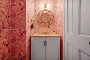 2899 Collins Ave, Miami Beach, FL 33140 - Photo 16