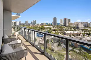 101 Diplomat Pkwy, Hallandale Beach, FL 33009 - Photo 10