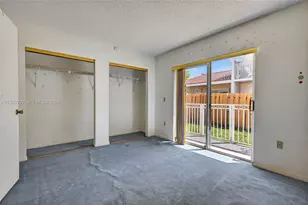 6802 NW 166th Terrace, Miami Lakes, FL 33014 - Photo 4