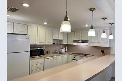 19390 Collins Ave #1405, Sunny Isles Beach, FL 33160 - Photo 8