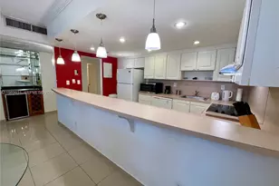 19390 Collins Ave, Sunny Isles Beach, FL 33160 - Photo 34