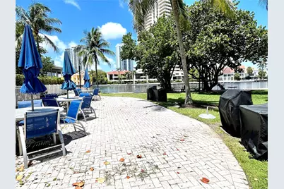 19390 Collins Ave #1405, Sunny Isles Beach, FL 33160 - Photo 38