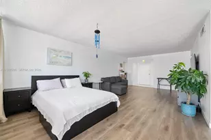 250 174th St, Sunny Isles Beach, FL 33160 - Photo 4