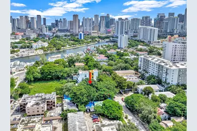 641 NW 2nd St #1, Miami, FL 33128 - Photo 2