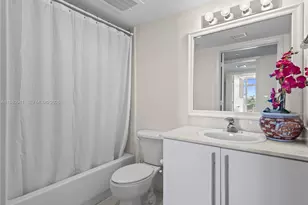7600 Collins Ave, Miami Beach, FL 33141 - Photo 22