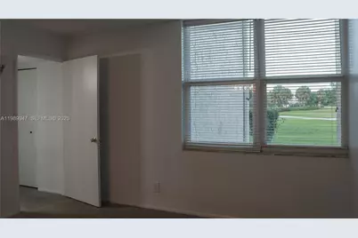 9421 Evergreen Pl #103, Davie, FL 33324 - Photo 10