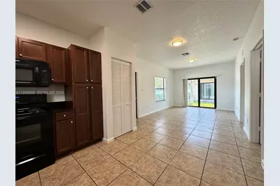 1027 NE 10th Ave #3, Fort Lauderdale, FL 33304 - Photo 6