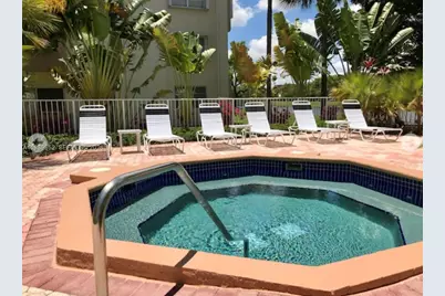 8121 SW 82nd Ct, Miami, FL 33143 - Photo 4