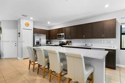 25378 SW 108th Ave, Homestead, FL 33032 - Photo 8