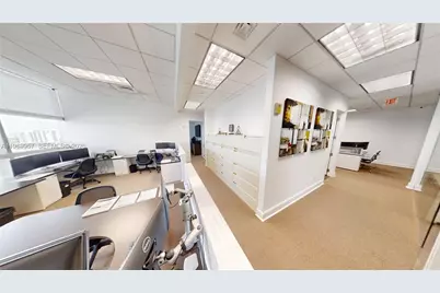 175 SW 7th St #1612, Miami, FL 33130 - Photo 6