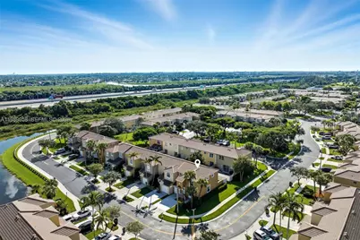 15462 NW 14th Ct, Pembroke Pines, FL 33028 - Photo 32