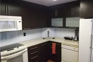 2333 Brickell Ave, Miami, FL 33129 - Photo 16