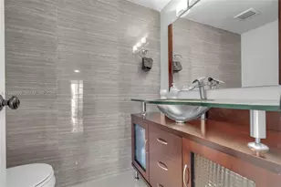 18151 NE 31st Ct, Aventura, FL 33160 - Photo 24