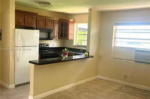 9375 SW 40th Terrace, Miami, FL 33165 - Photo 4