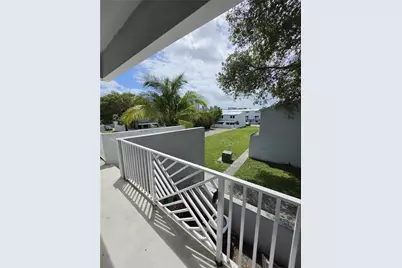 1990 NW 4th Ct #7, Miami, FL 33136 - Photo 1