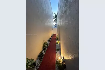 330 NW 33rd Ln, Pompano Beach, FL 33069 - Photo 34