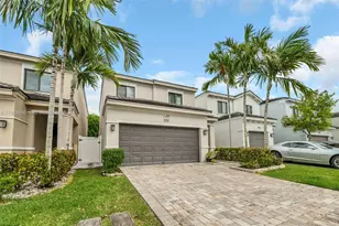 330 NW 33rd Ln, Pompano Beach, FL 33069 - Photo 2