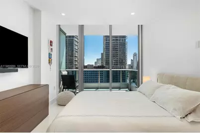 200 Biscayne Boulevard Way #1406, Miami, FL 33131 - Photo 6