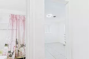 1713 SW 11th Ct, Fort Lauderdale, FL 33312 - Photo 18