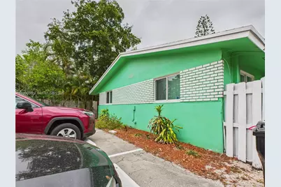 1713 SW 11th Ct, Fort Lauderdale, FL 33312 - Photo 4