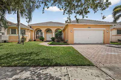 1845 NW 139th Ter, Pembroke Pines, FL 33028 - Photo 1
