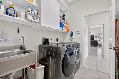 1845 NW 139th Ter, Pembroke Pines, FL 33028 - Photo 54