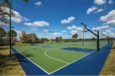 1845 NW 139th Ter, Pembroke Pines, FL 33028 - Photo 72