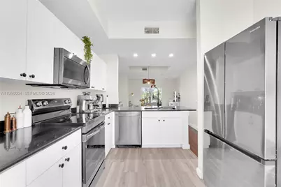 738 NE 90th St #207, Miami, FL 33138 - Photo 6