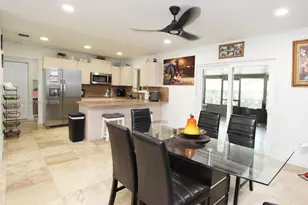 10760 SW 28th St, Miami, FL 33165 - Photo 8