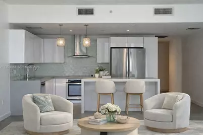 1600 NE 1st Ave #1210, Miami, FL 33132 - Photo 2