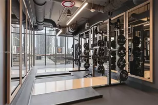 20 NE 11th St, Miami, FL 33132 - Photo 18