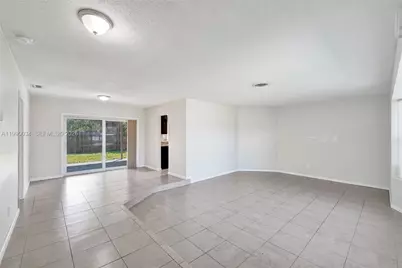 4460 NW 43rd St, Lauderdale Lakes, FL 33319 - Photo 8