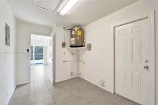 4460 NW 43rd St, Lauderdale Lakes, FL 33319 - Photo 54