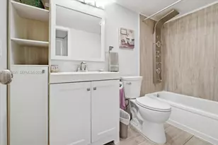 581 Blue Heron Dr, Hallandale Beach, FL 33009 - Photo 16