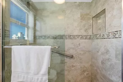 245 18th St #904, Miami Beach, FL 33139 - Photo 18