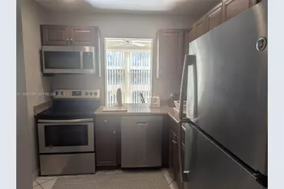 17560 Atlantic Blvd #214, Sunny Isles Beach, FL 33160 - Photo 2